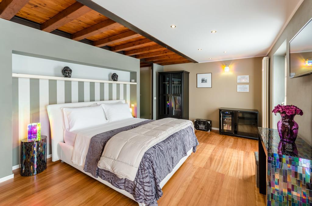 Duomo Guesthouse Пиаченца Стая снимка
